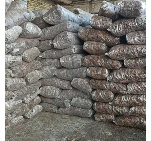 Кора соснова дрібна 2-3см 50л. Кора соснова дрібна 2-3см 50л.
